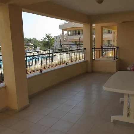 Buena Garden Apartment