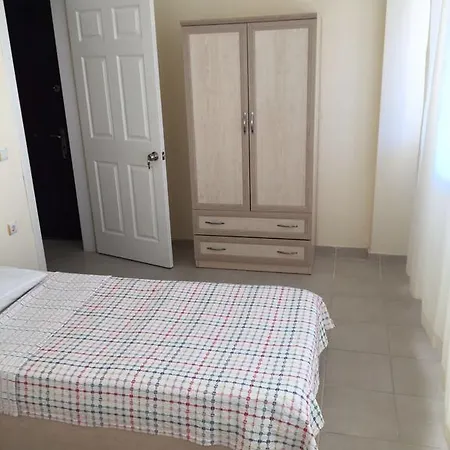Buena Garden Apartment