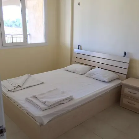 Buena Garden Apartment